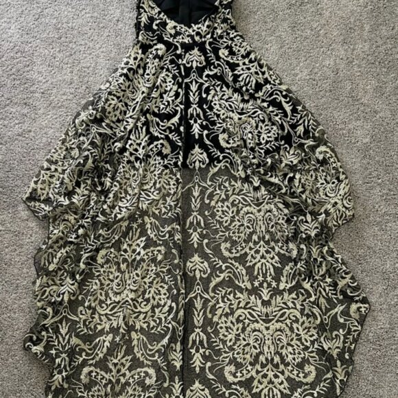 Xtraordinary Embroidered Tulle Dramatic High-Low Dress Black/Gold Size 5 - Picture 2 of 12